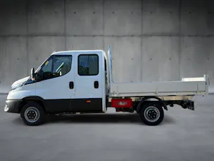 IVECO Doppelkabine mit Kipper