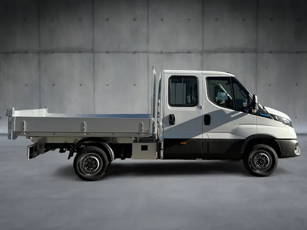 IVECO Doppelkabine mit Kipper