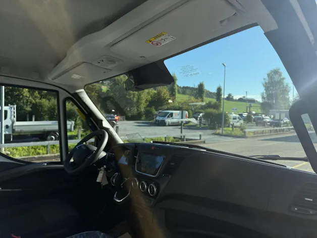 IVECO Doppelkabine mit Kipper
