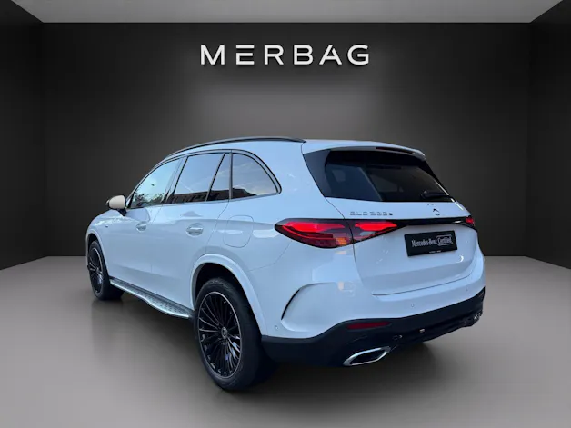 MERCEDES-BENZ GLC 300 e 4Matic 9G-Tronic