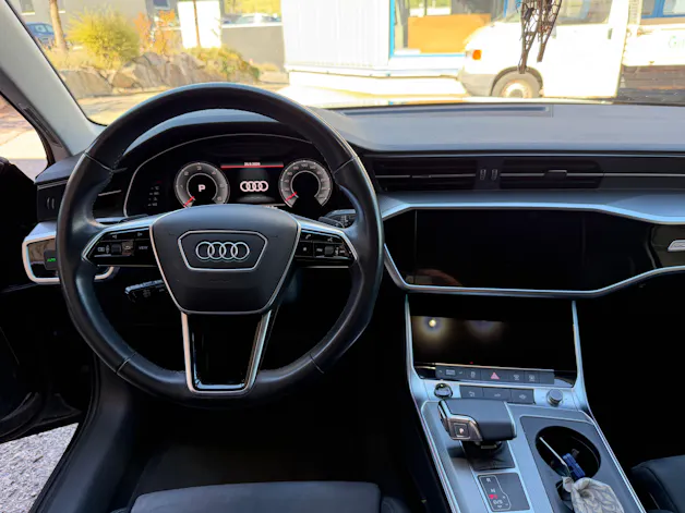 AUDI A6 Avant 40 TDI Attraction quattro S-tronic