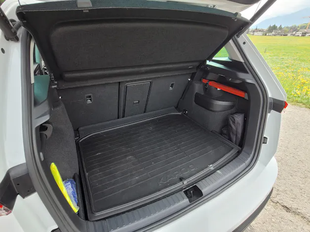 SKODA Karoq 2.0 TDI CR Style 4x4 DSG *Anhängerkupplung+8-fach bereift*