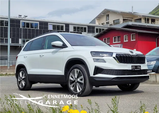 SKODA Karoq 2.0 TDI CR Style 4x4 DSG *Anhängerkupplung+8-fach bereift*