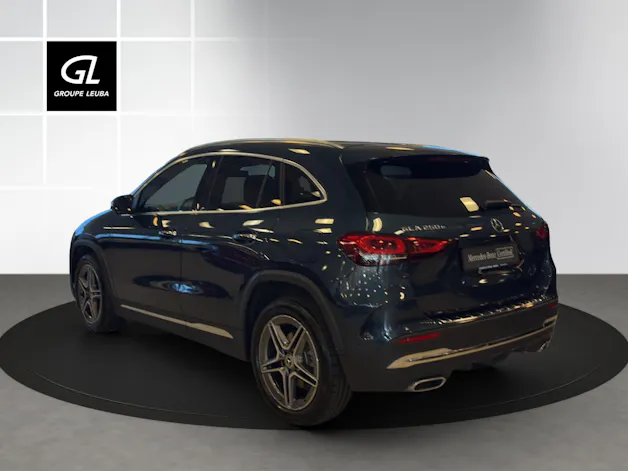 MERCEDES-BENZ GLA 250 AMG Line 8G-DCT