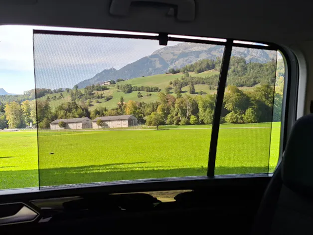 VW Touran 2.0 TDI BlueMotion Technology Highline DSG *CH-Fahrzeug mit Anhängerkupplung*