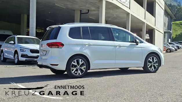 VW Touran 2.0 TDI BlueMotion Technology Highline DSG *CH-Fahrzeug mit Anhängerkupplung*