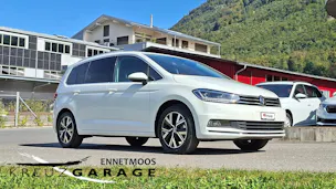 VW Touran 2.0 TDI BlueMotion Technology Highline DSG *CH-Fahrzeug mit Anhängerkupplung*