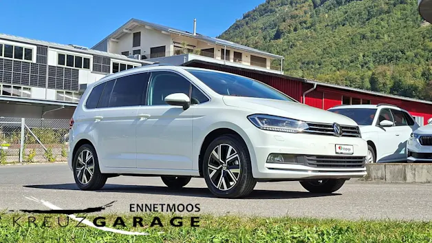 VW Touran 2.0 TDI BlueMotion Technology Highline DSG *CH-Fahrzeug mit Anhängerkupplung*