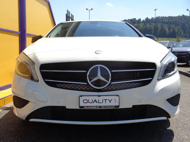 MERCEDES-BENZ A 200 Night Star 7G-DCT
