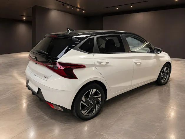 HYUNDAI i20 1.0 T-GDi Amplia DCT