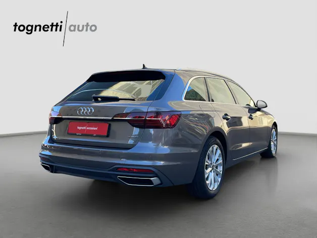 AUDI A4 Avant 40 TDI Attraction quattro S-tronic