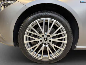 MERCEDES-BENZ CLA 250 e Progressive