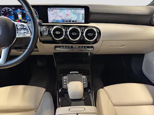 MERCEDES-BENZ CLA 250 e Progressive