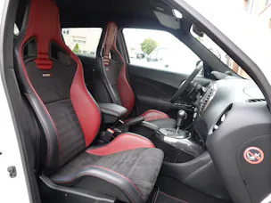 NISSAN Juke 1.6 DIG-T Nismo RS 4x4 "* CH Auto * Sièges Recaro * Black Edition * Interieur Alcantara * Tempomat *"