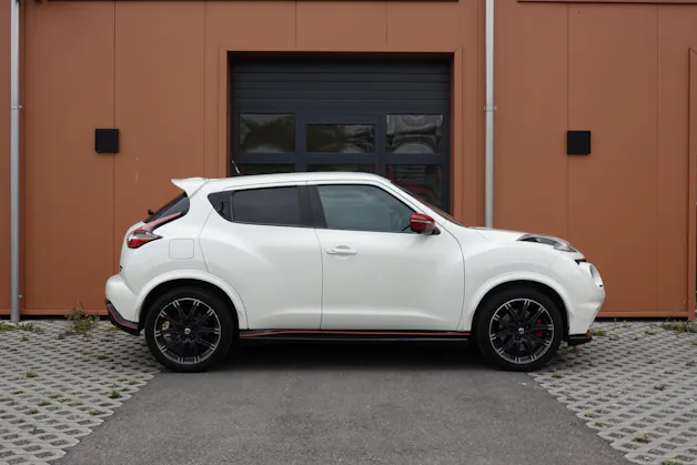 NISSAN Juke 1.6 DIG-T Nismo RS 4x4 "* CH Auto * Sièges Recaro * Black Edition * Interieur Alcantara * Tempomat *"