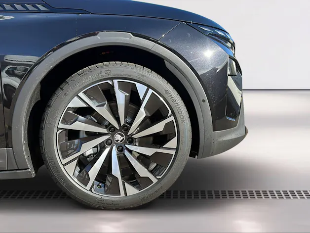 SKODA Elroq 85x Sportline 4x4