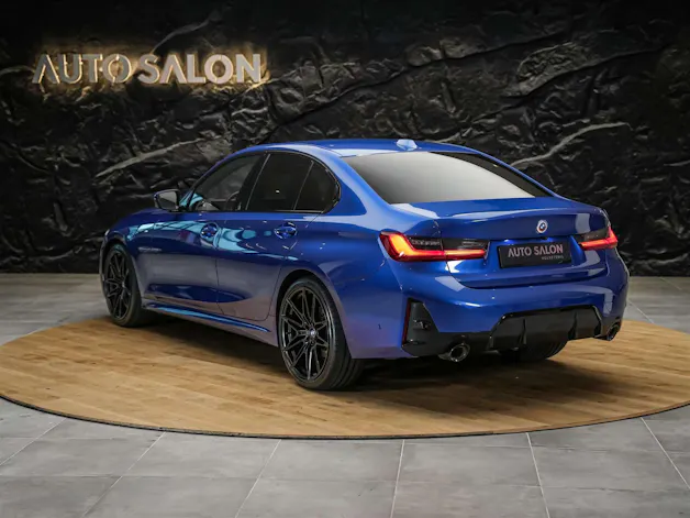 BMW 320i xDrive Steptronic M Sport Pro *Facelift*20" Felgen*Abstandsregler*Head-Up*