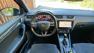 SKODA OCTAVIA COMBI 2.0 TSI RS FINAL EDITION BLACK DSG l 290 PS