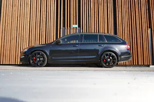 SKODA OCTAVIA COMBI 2.0 TSI RS FINAL EDITION BLACK DSG l 290 PS