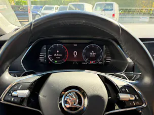SKODA Octavia Combi 2.0 TDI DSG Ambition 4x4