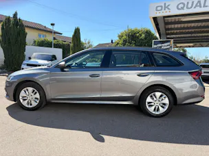 SKODA Octavia Combi 2.0 TDI DSG Ambition 4x4