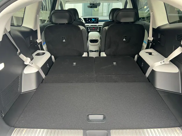 HYUNDAI Ioniq 9 110kWh Vertex Caligraphy 4WD