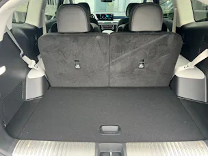 HYUNDAI Ioniq 9 110kWh Vertex Caligraphy 4WD