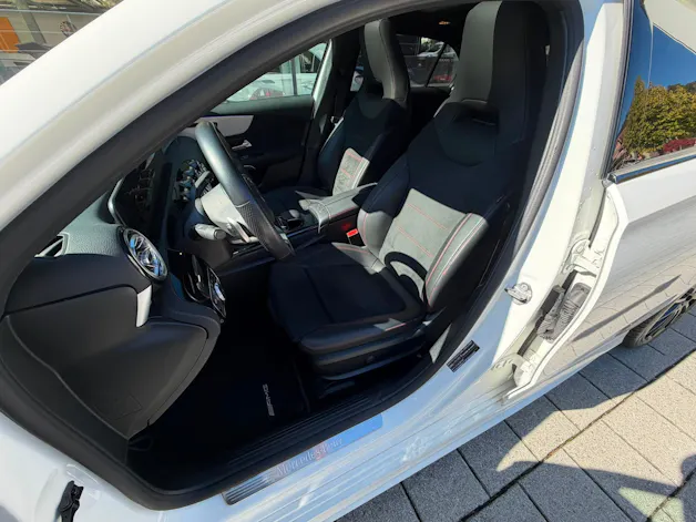 MERCEDES-BENZ A 250 4Matic AMG Line 4Matic 7G-DCT