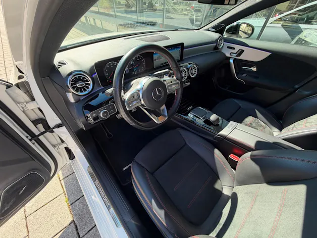 MERCEDES-BENZ A 250 4Matic AMG Line 4Matic 7G-DCT