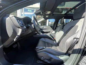 VOLVO V60 B4 Benzin Mild Hybrid Ultra Dark Business DCT