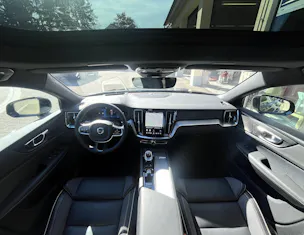VOLVO V60 B4 Benzin Mild Hybrid Ultra Dark Business DCT