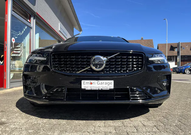 VOLVO V60 B4 Benzin Mild Hybrid Ultra Dark Business DCT