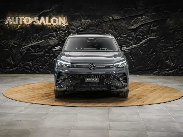 VW Tiguan 2.0 TDI SCR R-Line 4Motion DSG *Panorama*Massage*Lenkradheizung*360° Kamera*AHK*