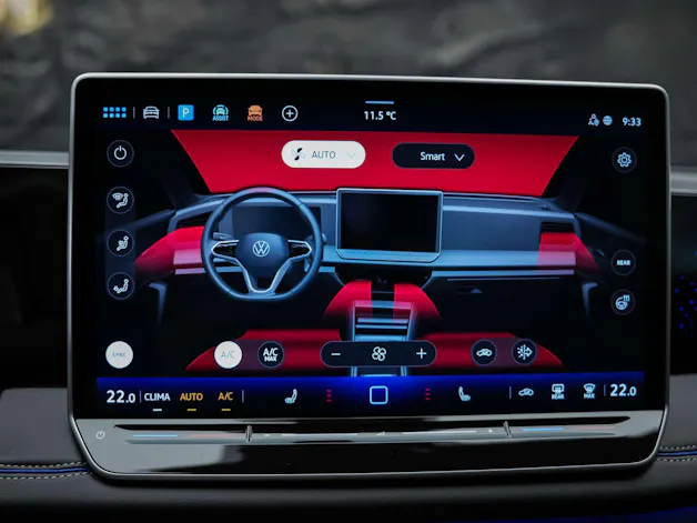 VW Tiguan 2.0 TDI SCR R-Line 4Motion DSG *Panorama*Massage*Lenkradheizung*360° Kamera*AHK*