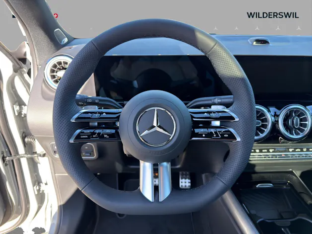 MERCEDES-BENZ GLA 220d 4Matic 8G-DCT