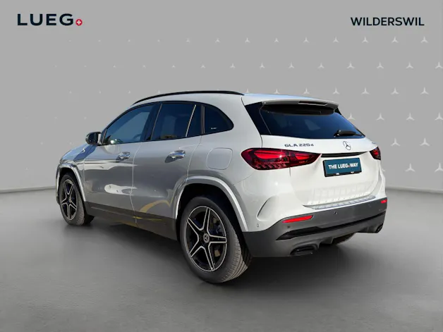 MERCEDES-BENZ GLA 220d 4Matic 8G-DCT