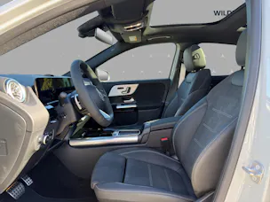 MERCEDES-BENZ GLA 220d 4Matic 8G-DCT