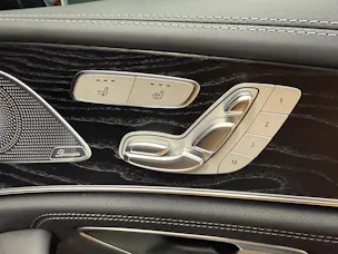 MERCEDES-BENZ CLS 53 4M+ AMG / DISTRONIC / 360 Grad Kamera