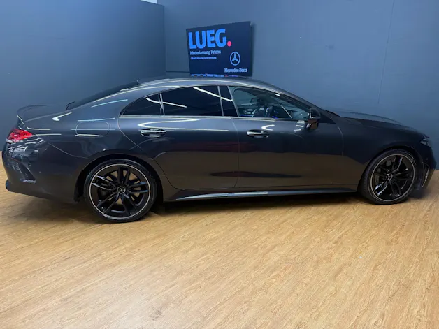 MERCEDES-BENZ CLS 53 4M+ AMG / DISTRONIC / 360 Grad Kamera