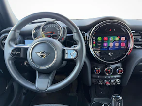 https://vehicle.imgix.net/4497396/b1ab41e6-a82e-4303-9939-06d5ddbf73e3.jpg