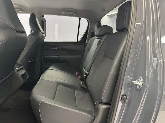 Toyota Hilux Double Cab.-Pick-up 2.8 D-4D MHEV 204 Style 4x4