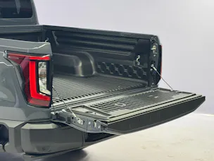 Toyota Hilux Double Cab.-Pick-up 2.8 D-4D MHEV 204 Style 4x4