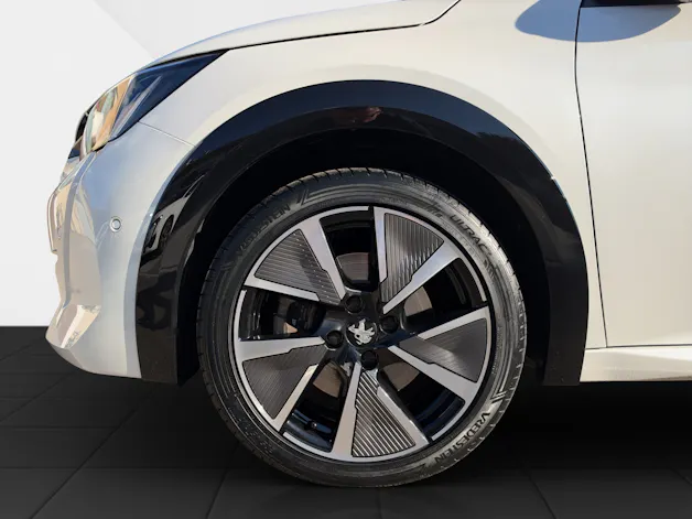 PEUGEOT 208 e-GT Pack