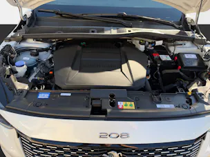 PEUGEOT 208 e-GT Pack