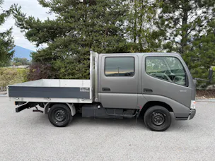 Toyota Dyna 100 DKab.-Ch. SWB 3.0 D-4D
