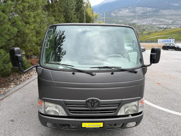 Toyota Dyna 100 DKab.-Ch. SWB 3.0 D-4D
