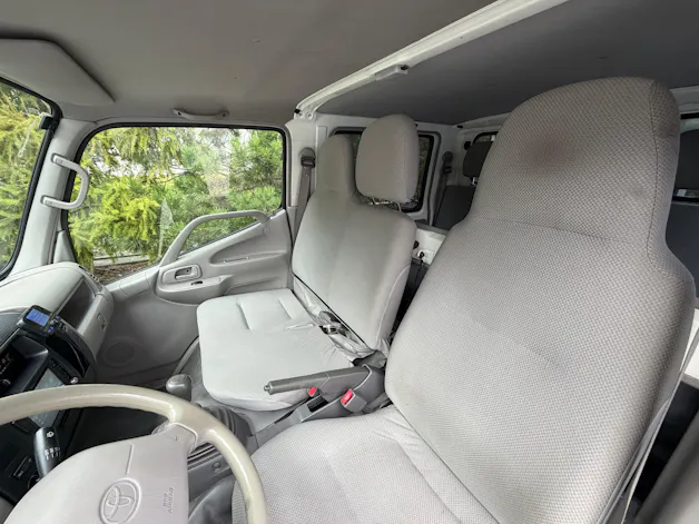 Toyota Dyna 100 DKab.-Ch. SWB 3.0 D-4D
