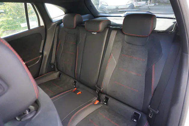 MERCEDES-BENZ GLA-Klasse H247 GLA 250 AMG Line 4matic