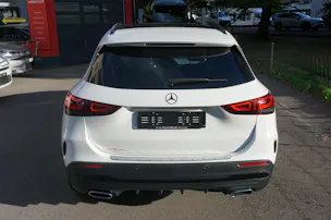 MERCEDES-BENZ GLA-Klasse H247 GLA 250 AMG Line 4matic