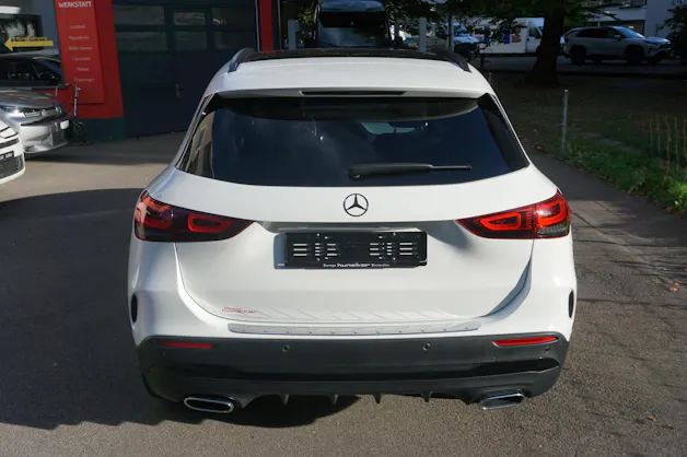 MERCEDES-BENZ GLA-Klasse H247 GLA 250 AMG Line 4matic